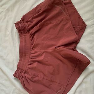 Lululemon hotty hot 4” shorts